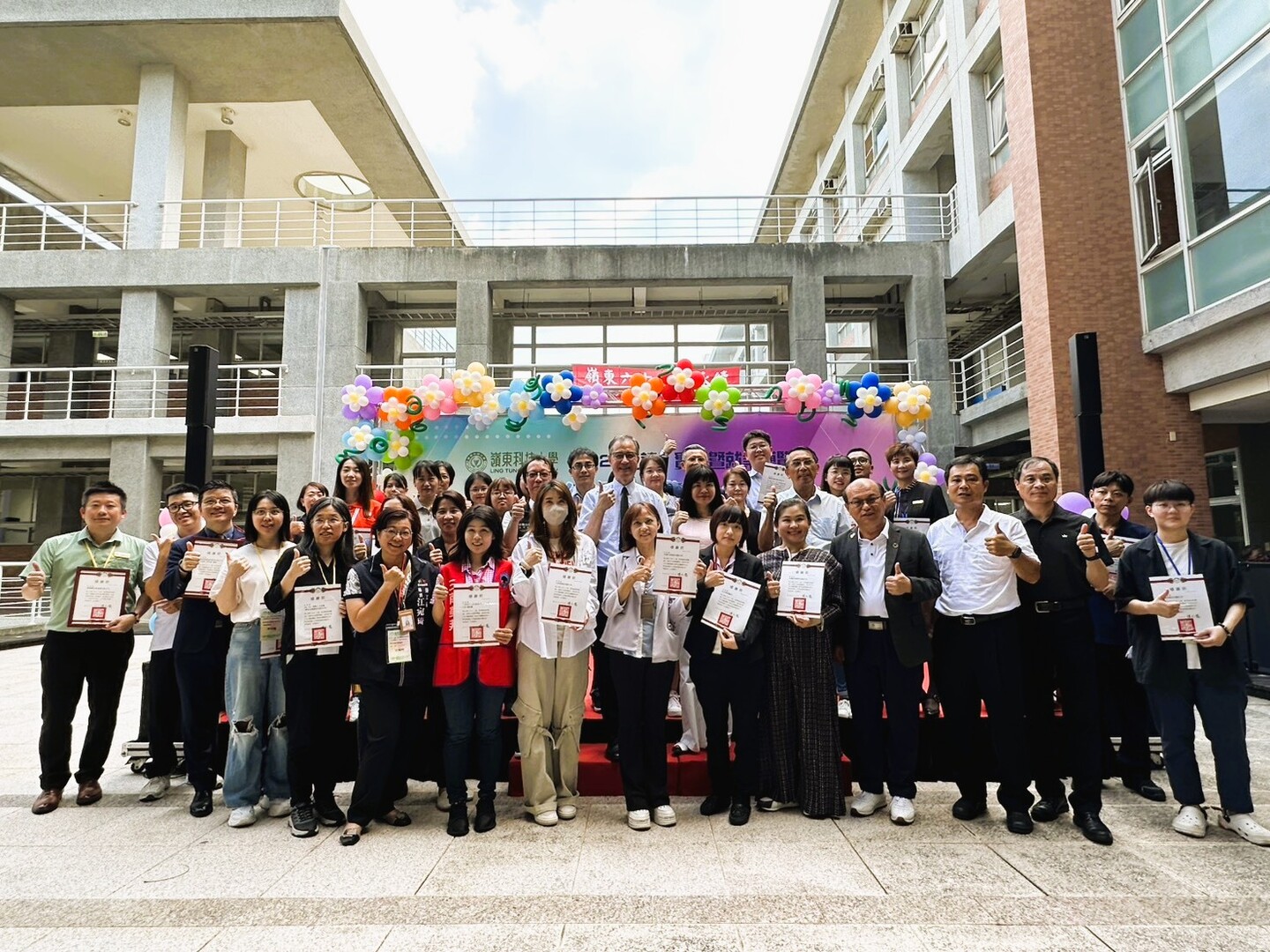 嶺東科大商管學院邀請近40家政府機關與知名企業參與10/14辦《2025工讀、實習暨就業博覽會》圖片